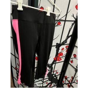 Danskin Now Cropped Fitted Leggings Sz XS (0-2)